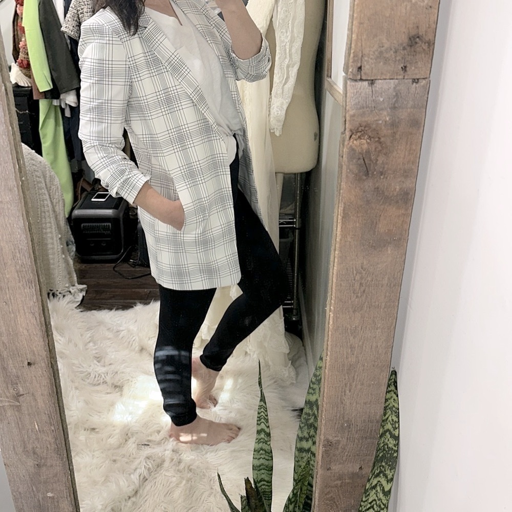 Rachel Zoe white & black plaid jacket size small with pockets - Picture 4 of 8